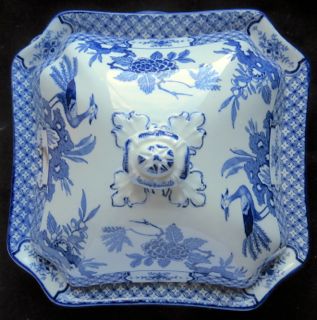soup tureen